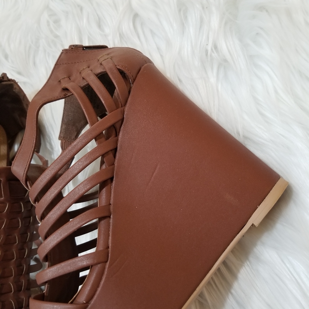 COPY - TORRID Platform Sandals With Strap Camel Color SIZE 8W. - Picture 10 of 17